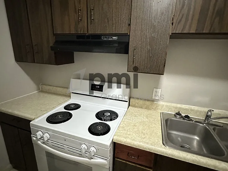 24 W Buchanan Ave #16 — Photo 5
