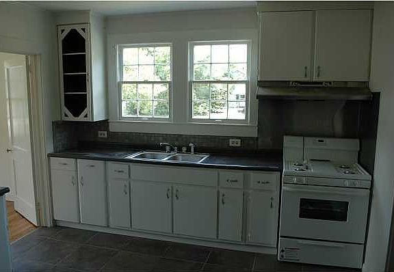 4th image of 601 Lesesne St
