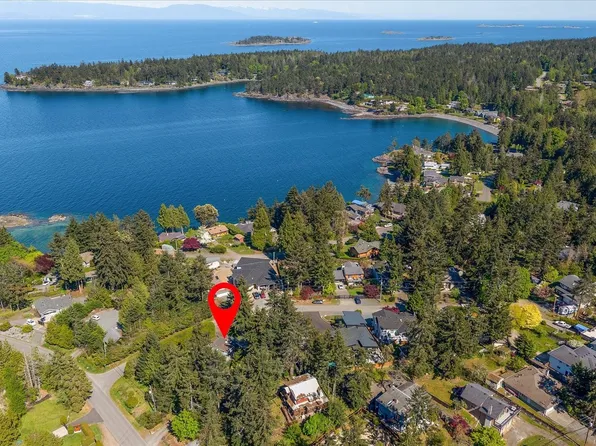 1531 The Bell, Nanaimo, BC V9P 9B6