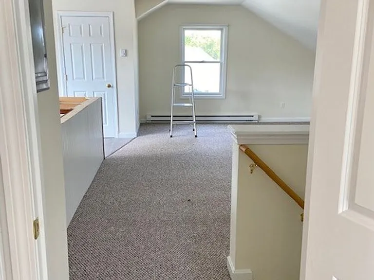 74 Exeter Rd — Photo 11