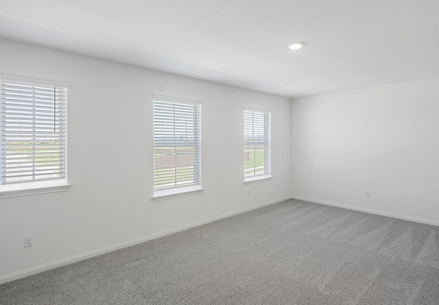 3 bed, 2.5 bath, 1508 sqft, $2,085 — Photo 4