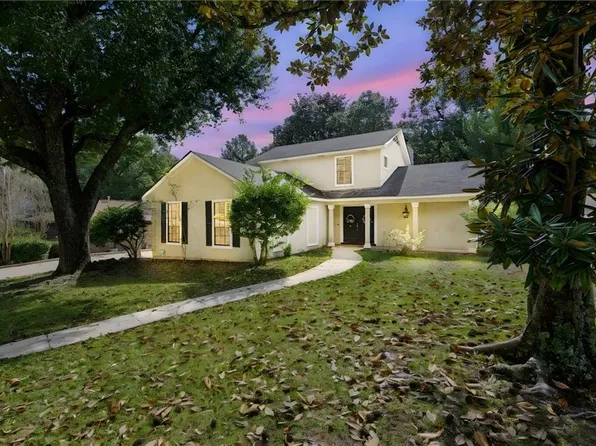 6133 Hampton Oaks Dr, Mobile, AL 36693