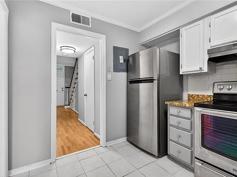 6520 Roswell Rd #48 — Photo 9