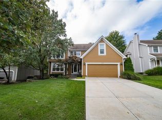 9109 W 126th Ter, Overland Park, KS 66213