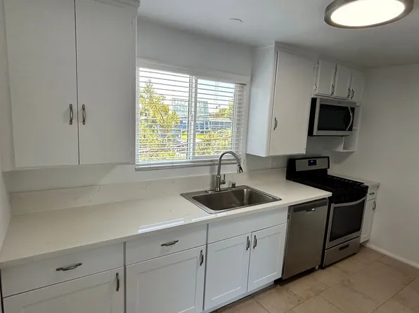 2519 Virginia Ave APT 19, Santa Monica, CA 90404