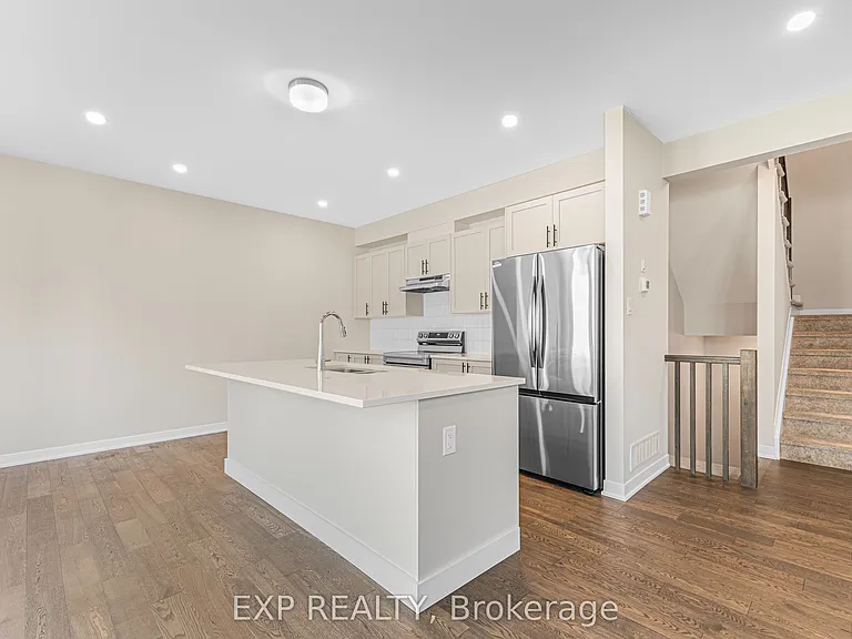 345 Peninsula Rd — Photo 3
