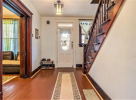 3rd image of 5149 Dresden Ave