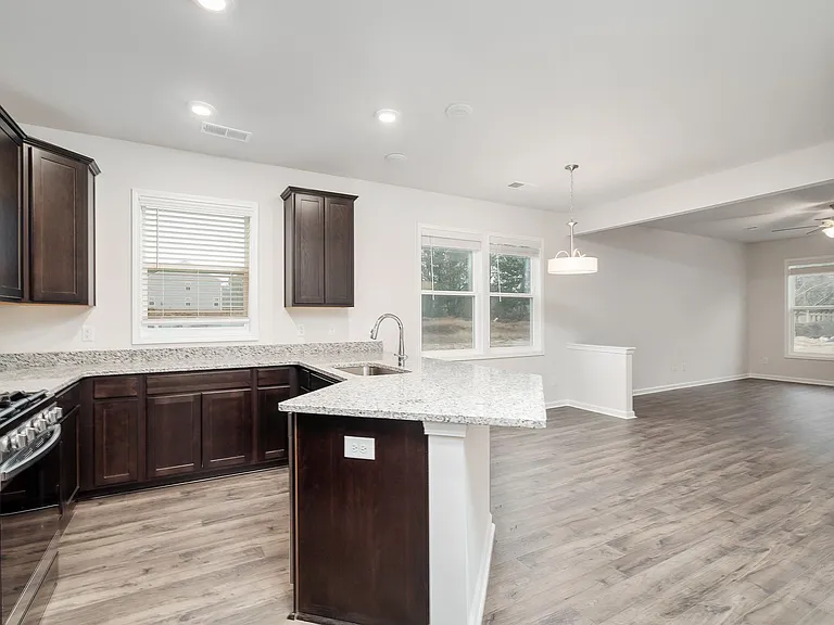 618 Count Fleet Ct — Photo 5