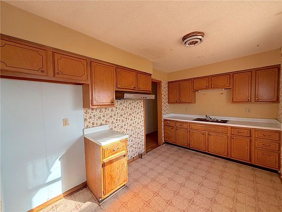 4th image of 17787 Cantrell Rd