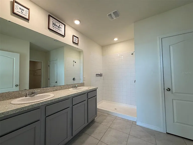 313 Sofia Ln — Photo 12