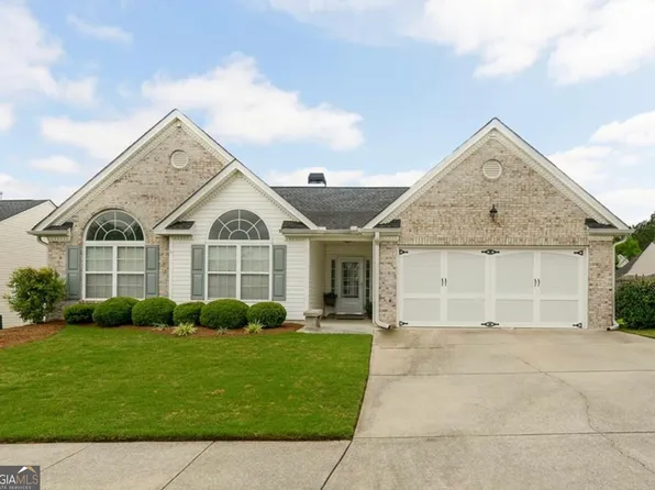 204 Overlook Dr, Dallas, GA 30157