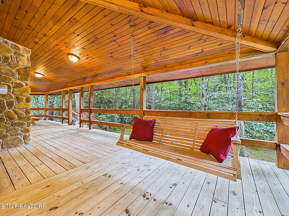 47th image of 113 Rivendell Ln