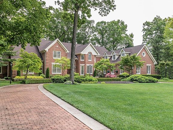 5th image of 6685 Highland Lakes Pl