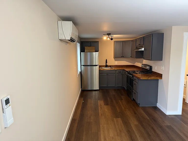 411 Dorrier Dr — Photo 1