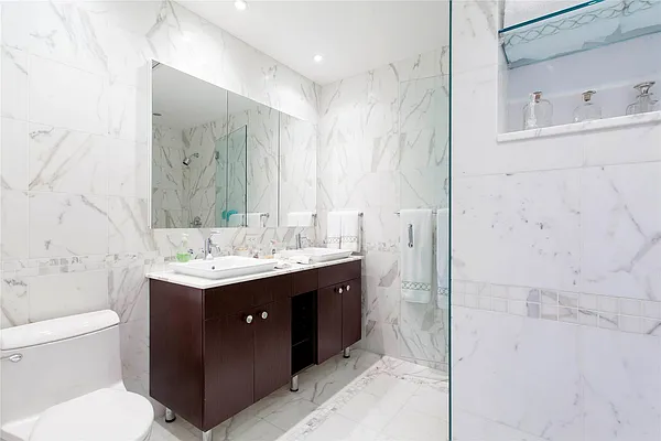 Sold by Douglas Elliman | media 14