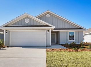 135 Eunola Ln, Freeport, FL 32439