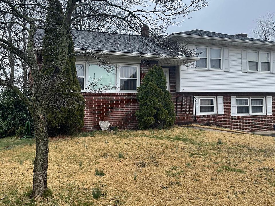 1st image of 10 Grace Ave
