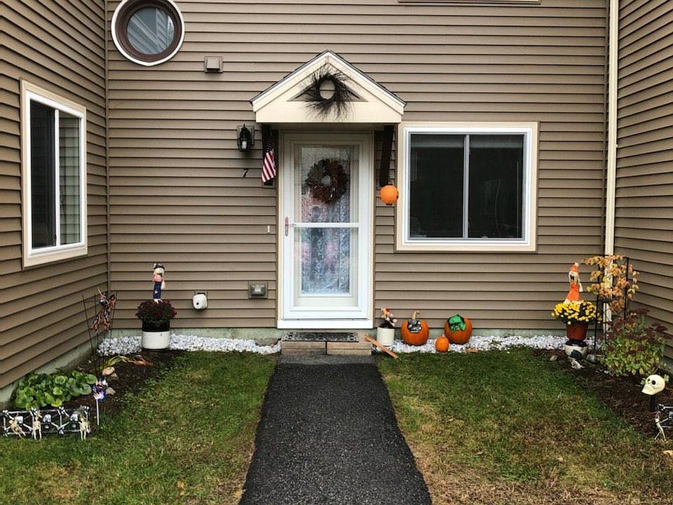 2nd image of 378 Portland Rd Unit 7
