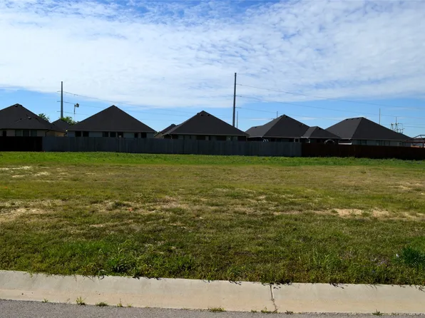 309 Preston Rd, Mabank, TX 75147