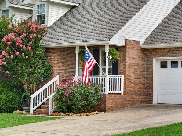 217 Wagoners Way, Westmoreland, TN 37186
