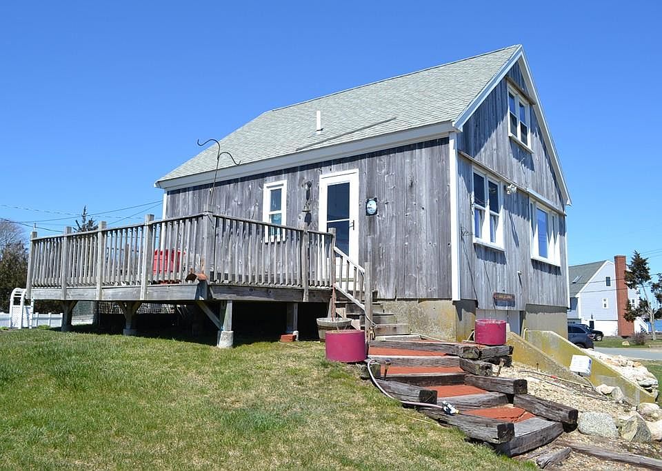 2nd image of 25 Shore Dr