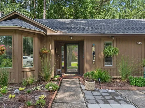 105 Hickory Dr, Conway, SC 29526