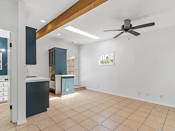 5th image of 3721 S Veteran Ave #3/4