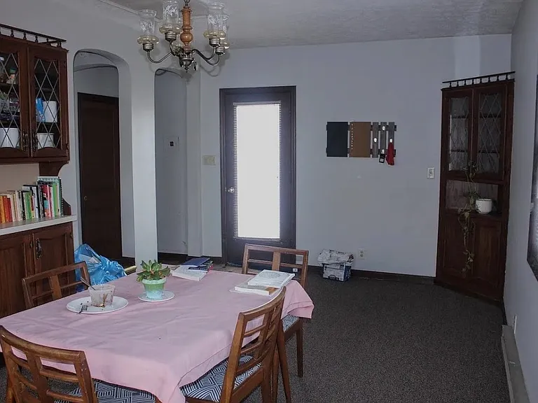 1517 N Woodridge Ave — Photo 9