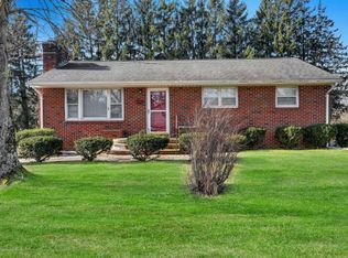 2 Lake Dr, Howell, NJ 07731
