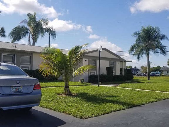 4th image of 2893 Crosley Dr W APT M