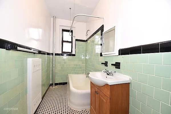 Rented by Corcoran | media 33