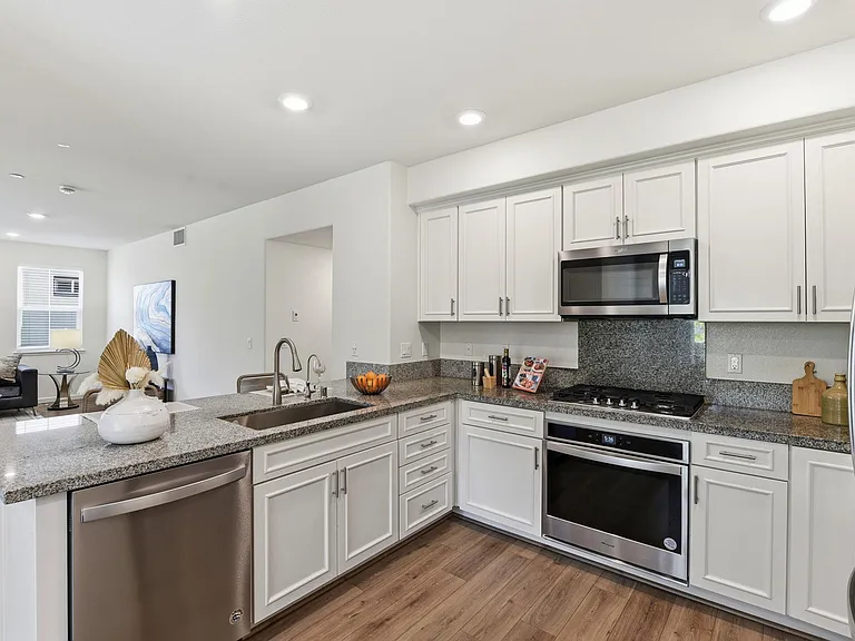 3078 Empoli Ln #5 — Photo 23