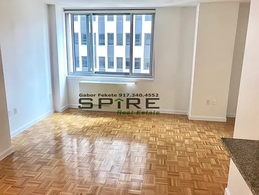 Rented by Spire Group | media 10