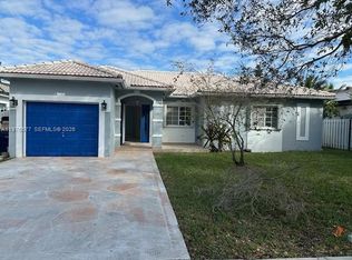 9047 NW 169th St, Miami Lakes, FL 33018