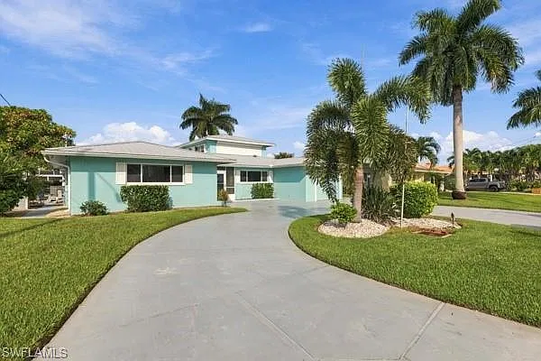 3 bed, 2.5 bath, 2238 sqft, $7,000 — Photo 3