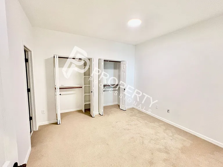 94 Castle Ridge Dr — Photo 10