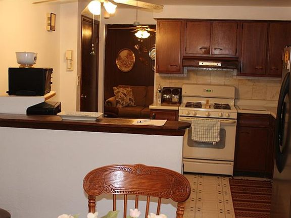 5th image of 4756 Robert Dr