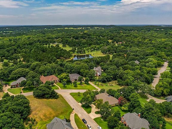 3rd image of 3515 Deer Creek Cir
