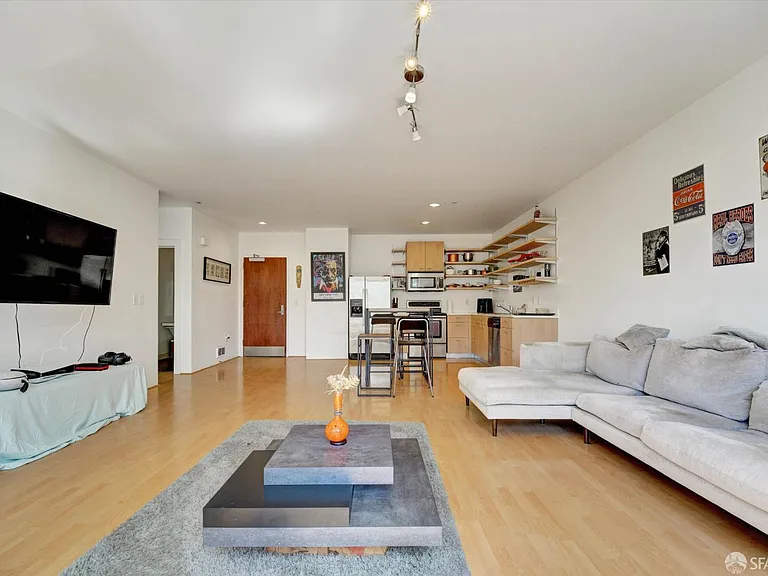 1201 Pine St #264 — Photo 5