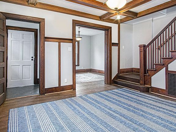 2nd image of 529 Leland Ave #529