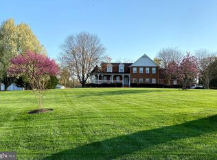 9190 Crescent Ln, La Plata, MD