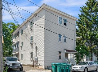 9 S Elm St, Lynn, MA 01905