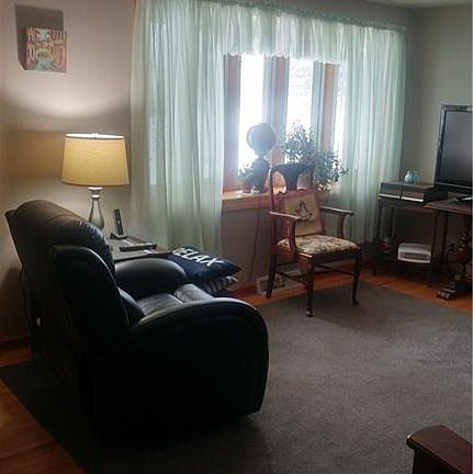 4th image of 203 Imperial Dr