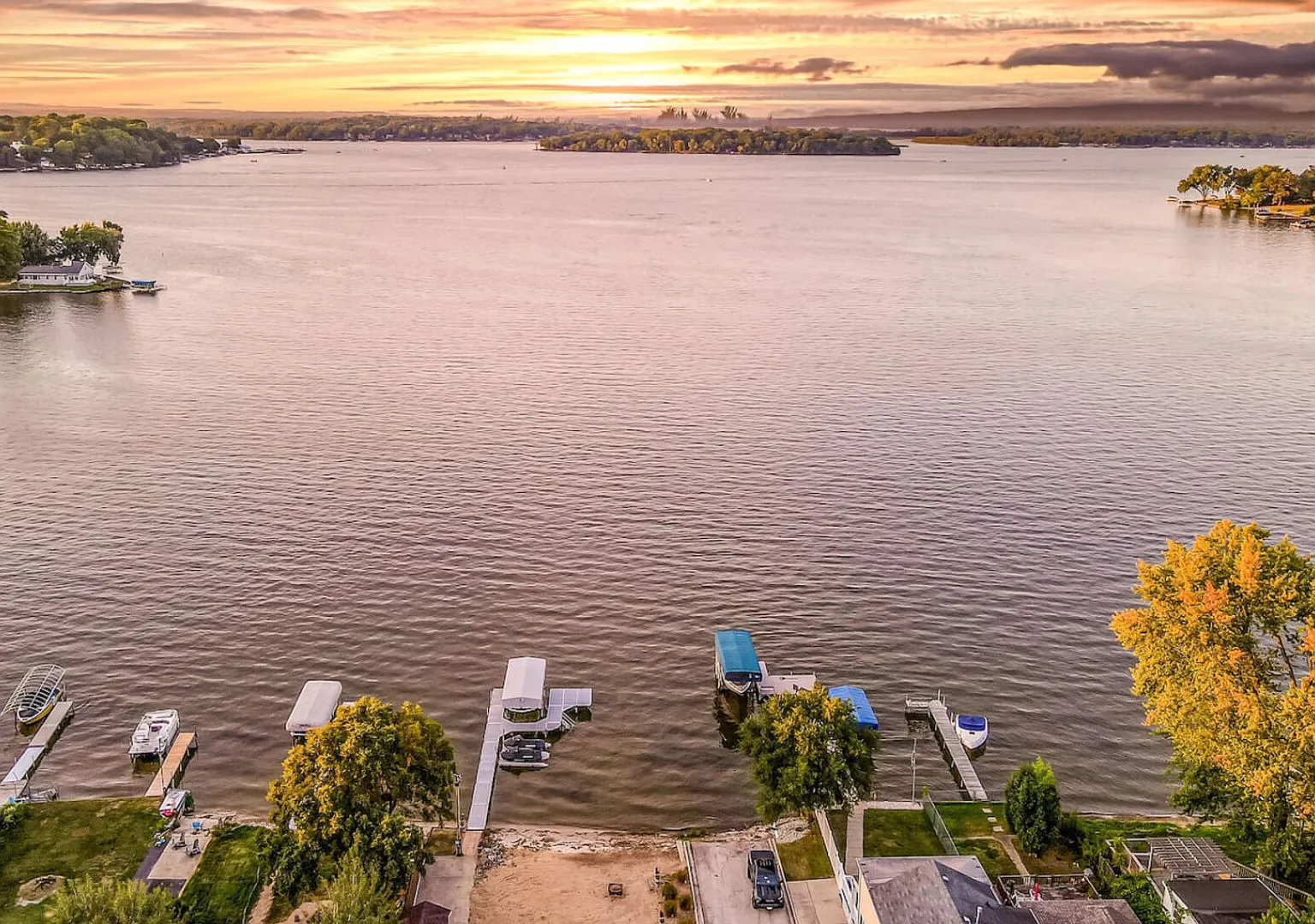The Main Stay - Mineola Bay Lakeview and Access - Fully Furnished — Photo 3