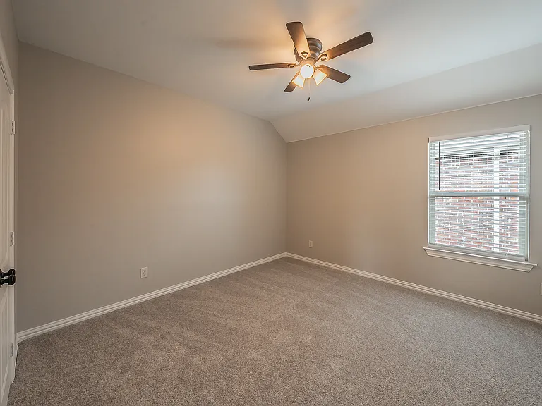 412 Hideaway Rd — Photo 34
