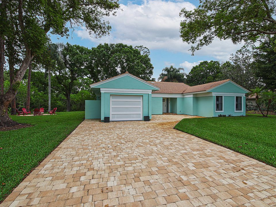 Home For Sale In Pipers Landing