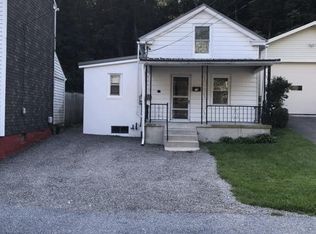 19 Eaton St, Schuylkill Haven, PA 17972