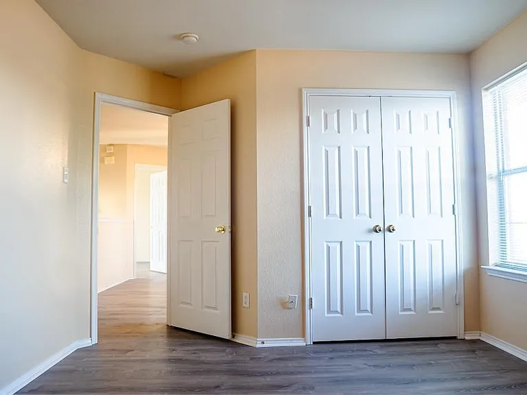 1102 Deedee Creek Dr — Photo 14