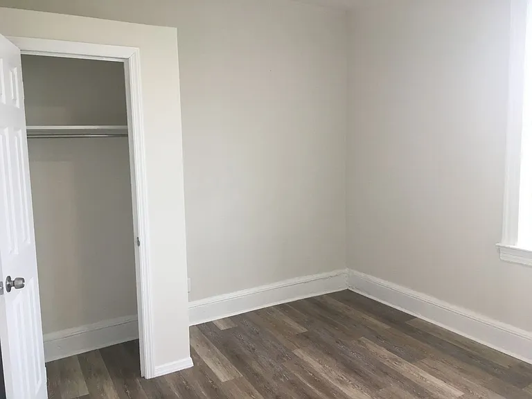 375 Madison St — Photo 5