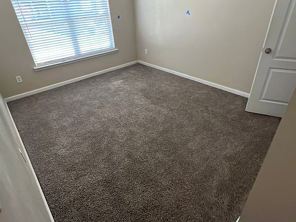 3rd image of 2253 Park Manor Ln